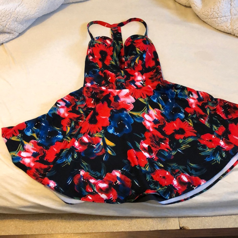 Size 6 halter dress  from Bebe. Tropical print.